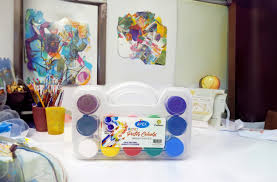 12-Colour Poster Paint Set with Handle